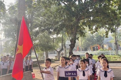 SINH HOẠT DƯỚI CỜ TUẦN 15